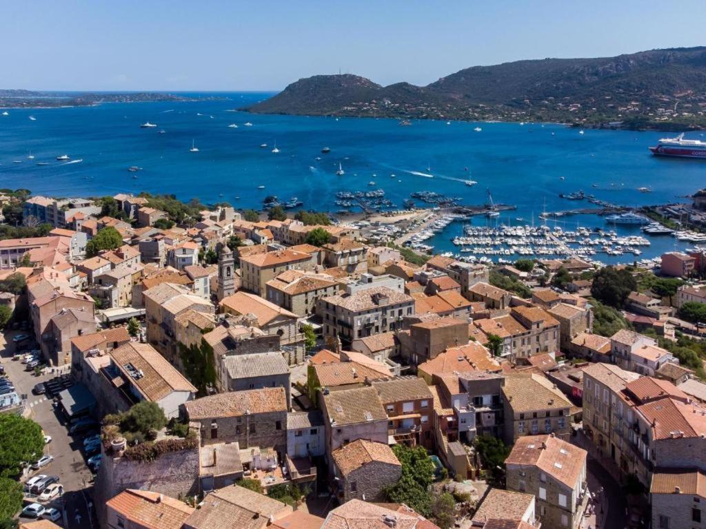 2 Proche Port De Vecchio * Porto-Vecchio (Corsica)